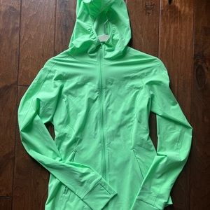 Lululemon mist over windbreaker